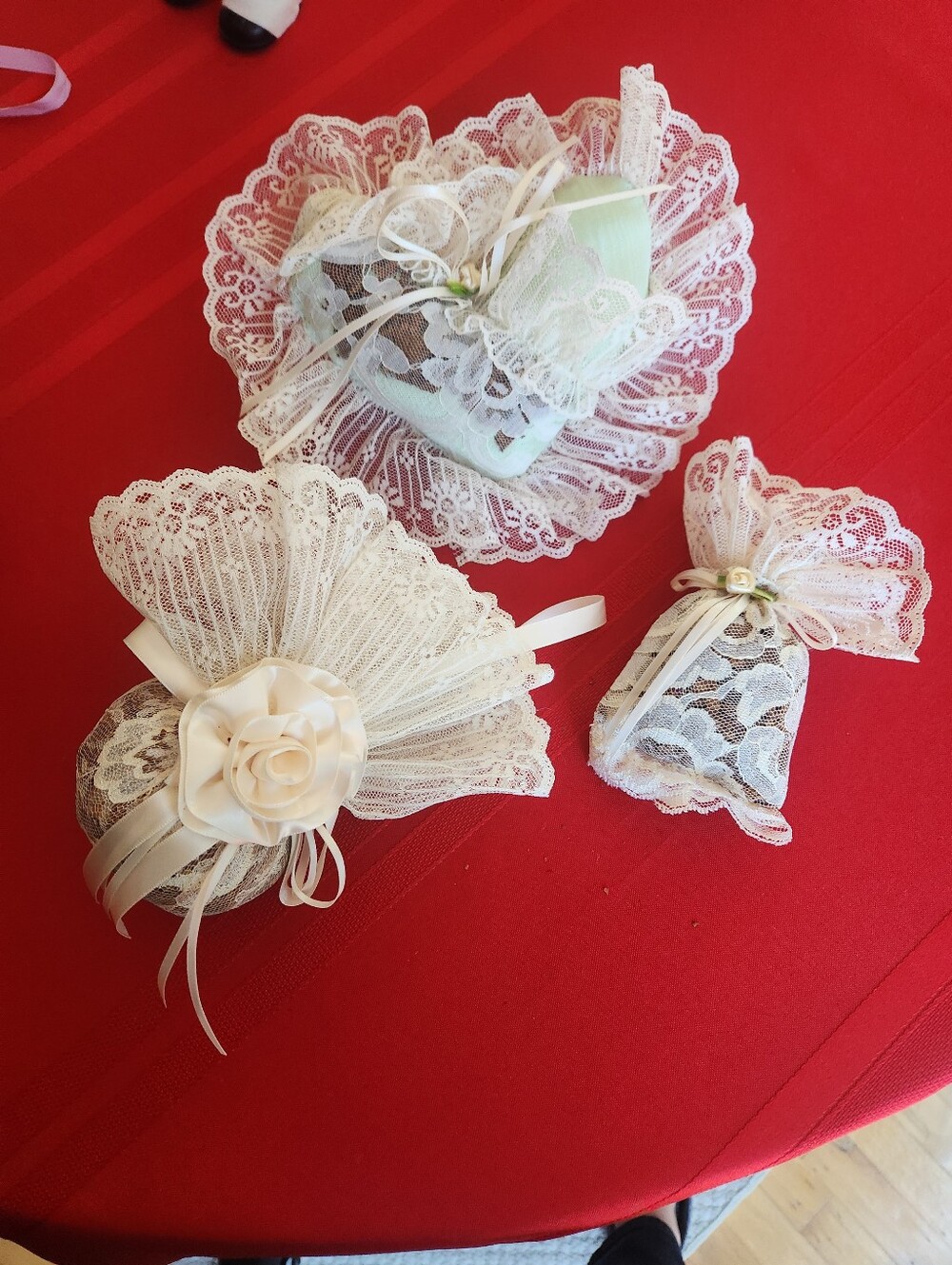 Lace Sachet Gift Set Of 3 in Ivory and Mint